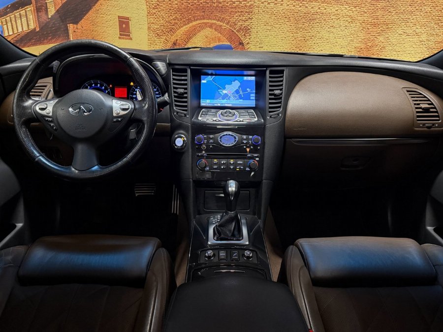 Infiniti FX, foto 3